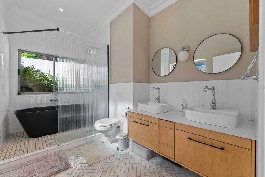 3 Bedroom Property for Sale in Constantia Western Cape